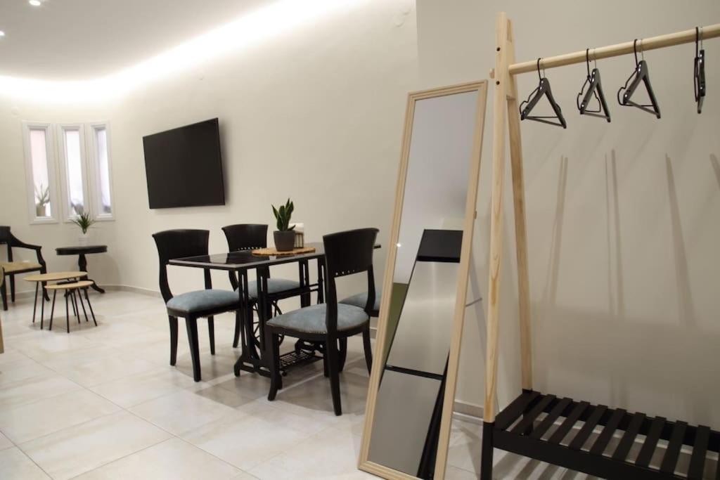 Eclectic Apartment Near Downtown Heraklion  Luaran gambar