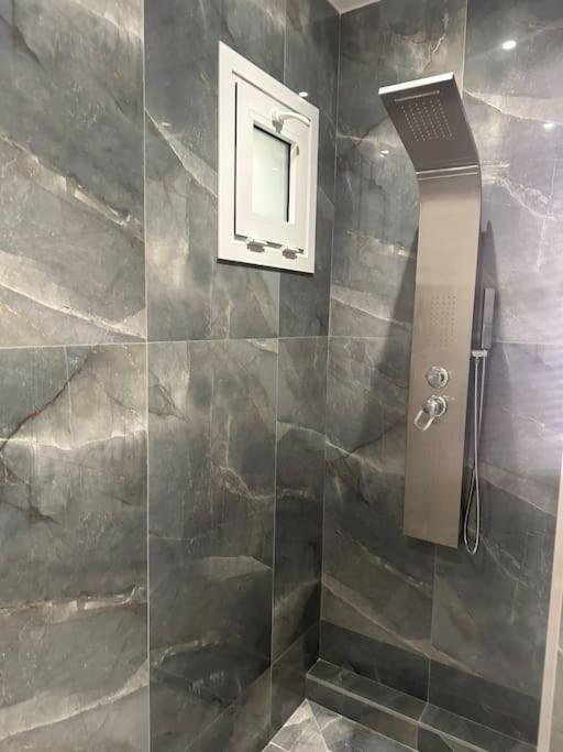 Eclectic Apartment Near Downtown Heraklion  Luaran gambar