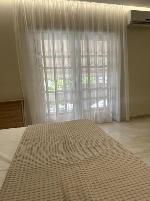 Eclectic Apartment Near Downtown Heraklion  Luaran gambar