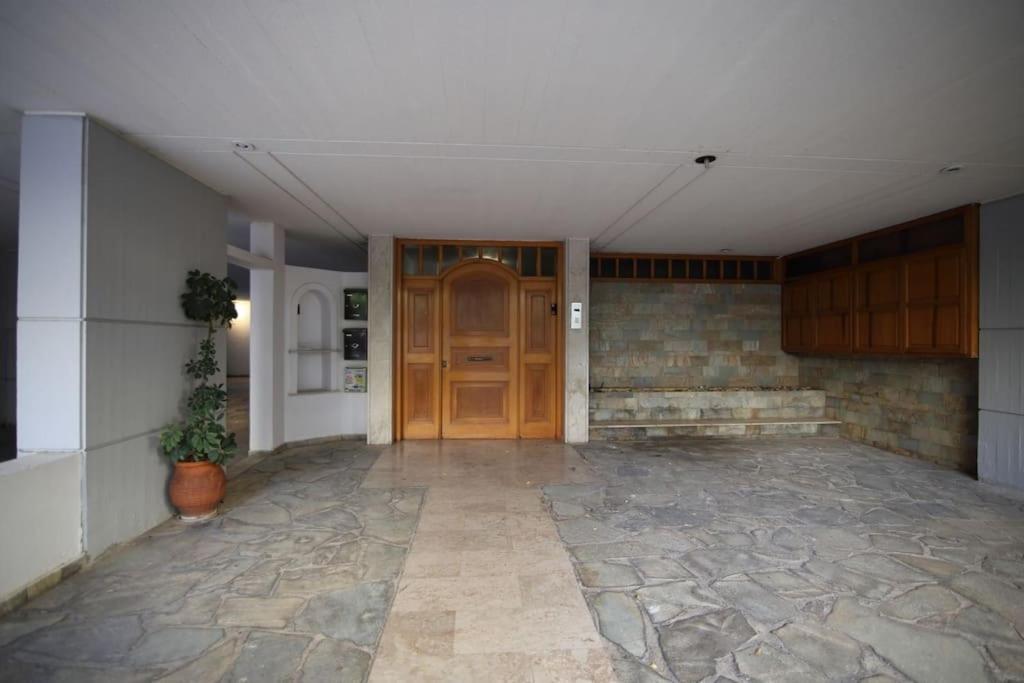 Eclectic Apartment Near Downtown Heraklion  Luaran gambar